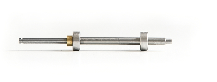 Sworzeń i łożyska do multiplikatora