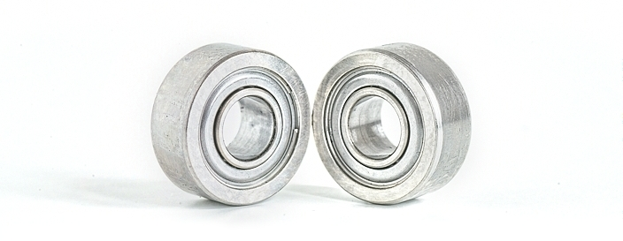 Dwa łożyska do multiplikatorów firmy SKF