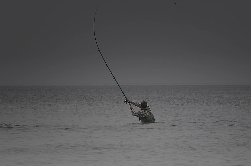 Wchodzenia do wody nie pozwala na oddanie dalszego rzutu