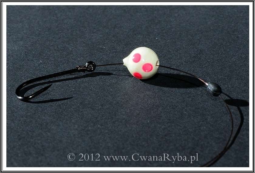 Sposób osadzenia kulki pływającej w opisywanej metodzie