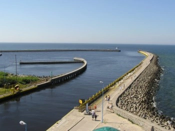 Wejście do portu w Darłówku