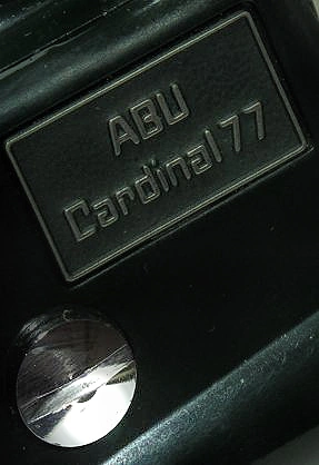 Odnowione logo Abu Cardinal 77