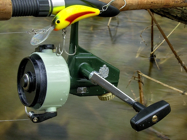 Odnowiony Abu Cardinal 77